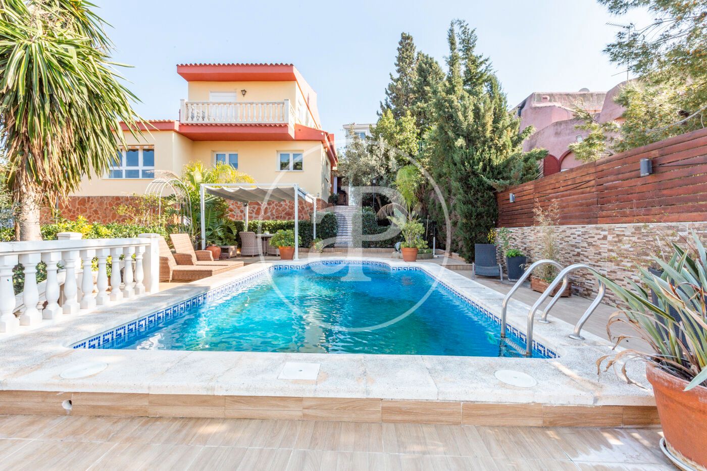 Piscina de Casa o xalet en venda en Torrent amb Aire condicionat, Calefacció i Jardí privat