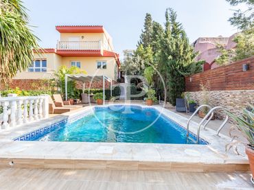 Haus mit Balkon zum Verkauf in Calicanto - Cumbres de Calicanto - Santo Domingo