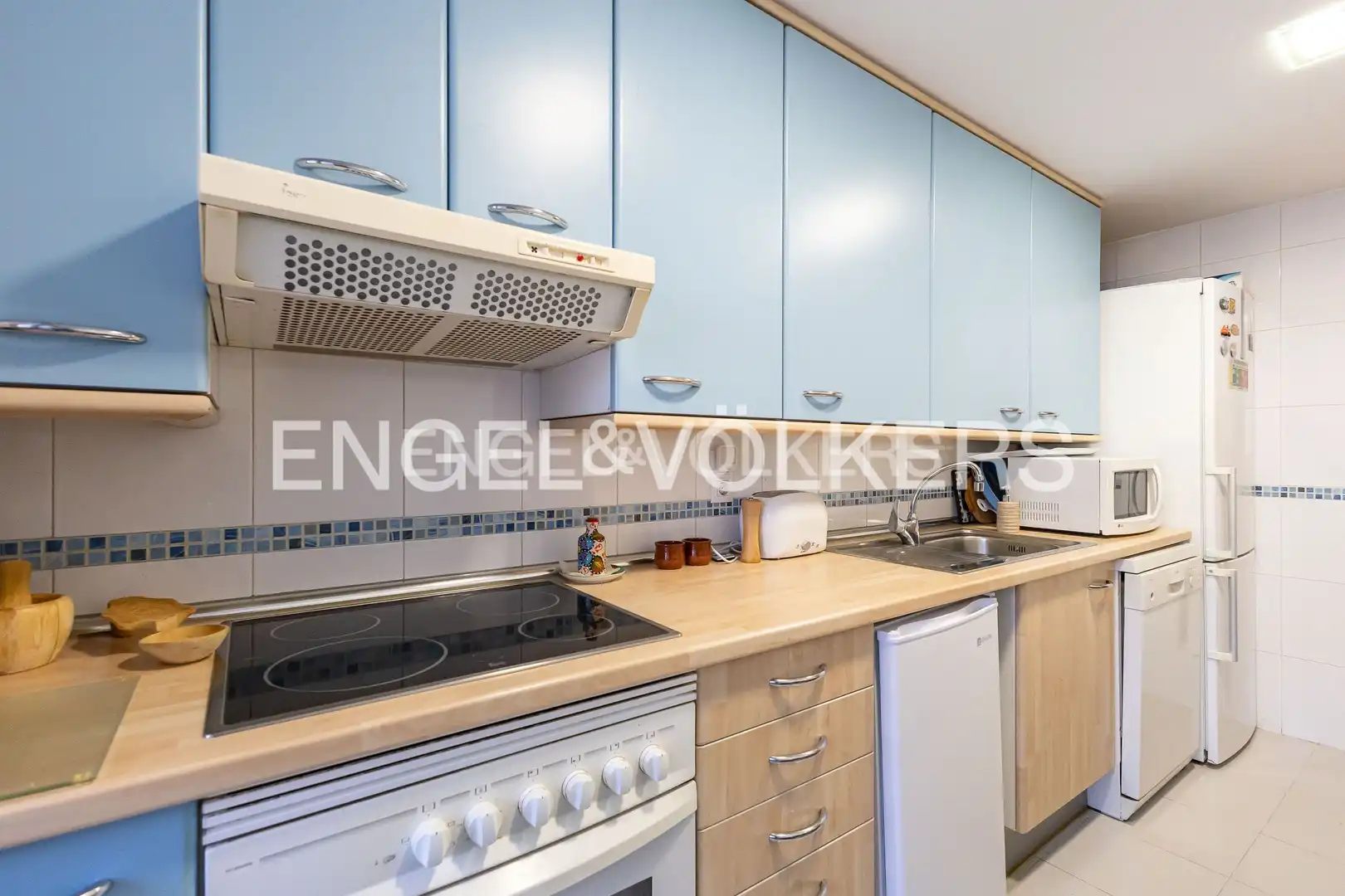Cocina de Apartamento en venta en Paracuellos de Jarama con Calefacción, Jardín privado y Terraza