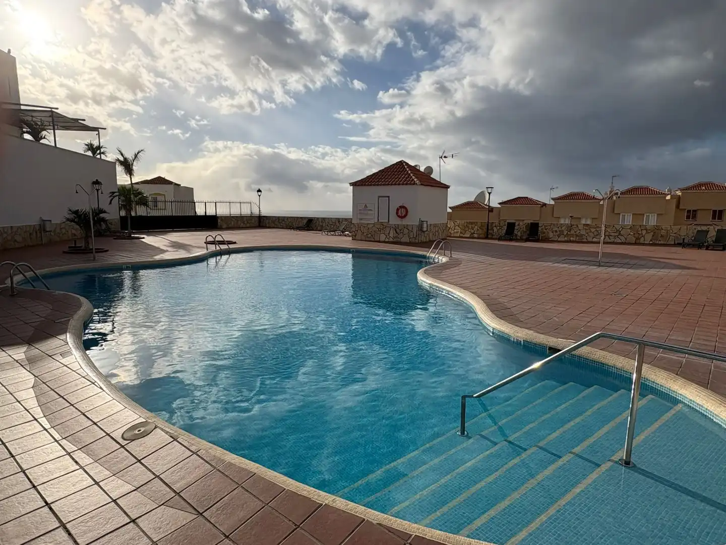 Piscina de Loft en venta en Adeje con Aire acondicionado, Amueblado y Horno