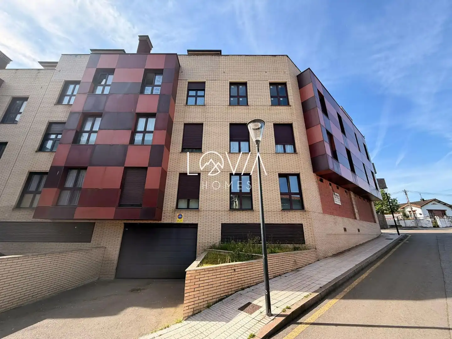 Vista exterior de Piso en venta en Gijón  con Calefacción