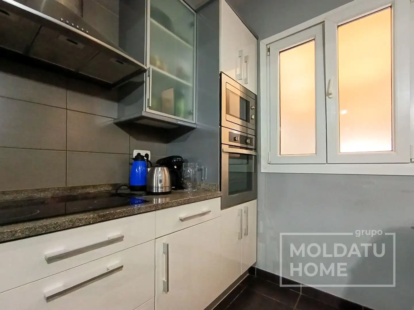 Kitchen of Flat for sale in Irun   with Heating and Furnished