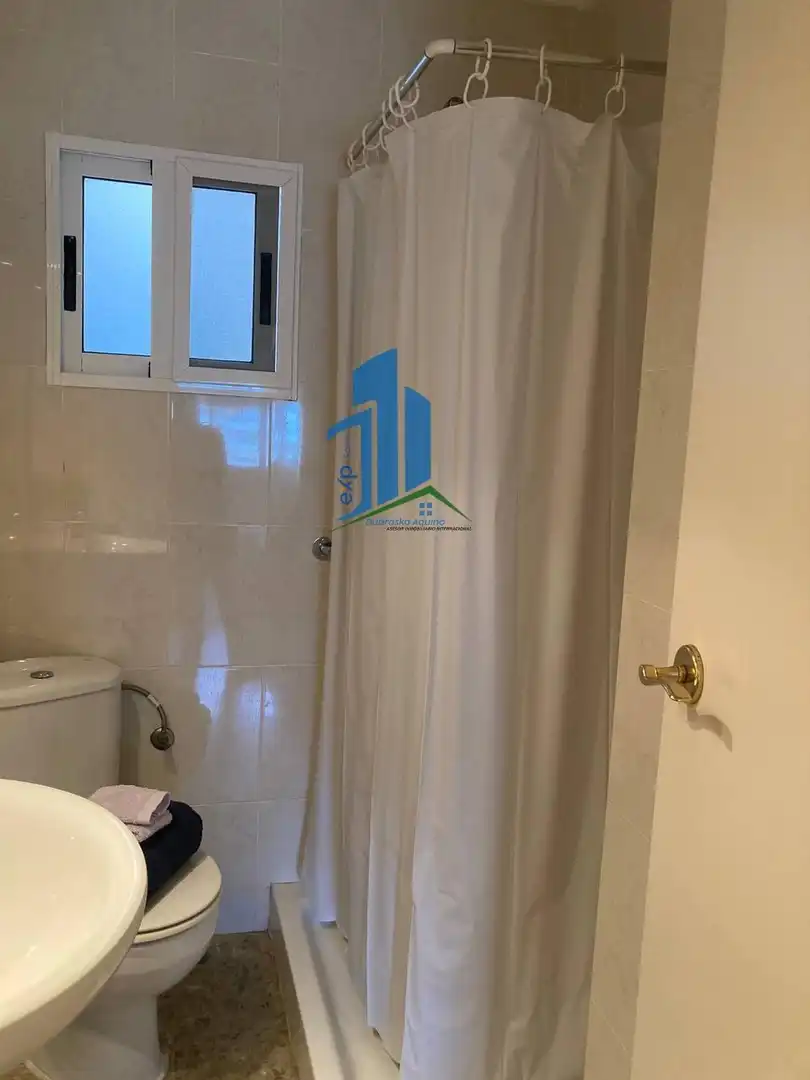 Bathroom of Flat for sale in Sueca  with Terrace, Storage room and Community pool