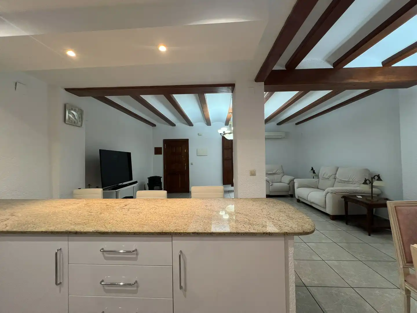 Kitchen of Houses for sale in Oliva  with Air Conditioner and Terrace