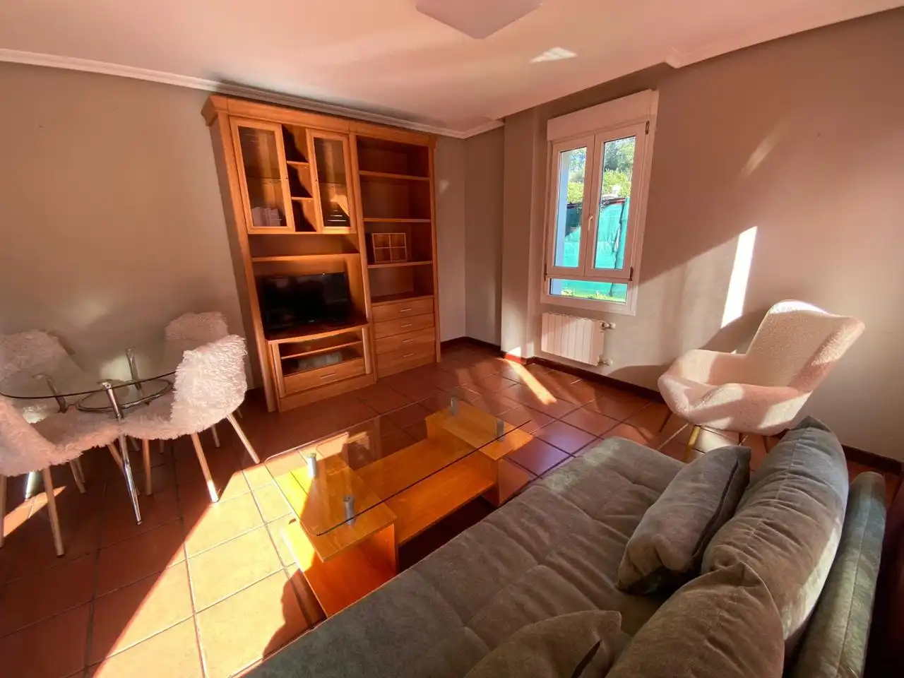 Sala de estar de Casa o chalet de alquiler en Castro-Urdiales con Calefacción y Jardín privado