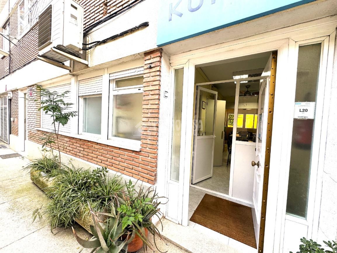 Exterior view of Premises for sale in  Madrid Capital