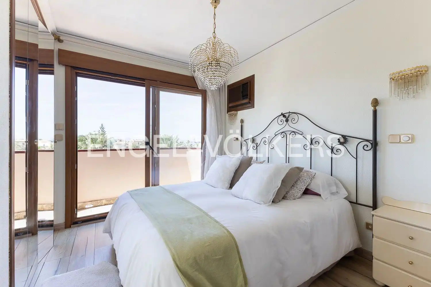 Habitación de Ático en venta en Dénia con Aire acondicionado, Calefacción y Jardín privado