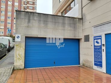 Gewerbefläche zum Verkauf in Avenida de Emilio Martínez Garrido