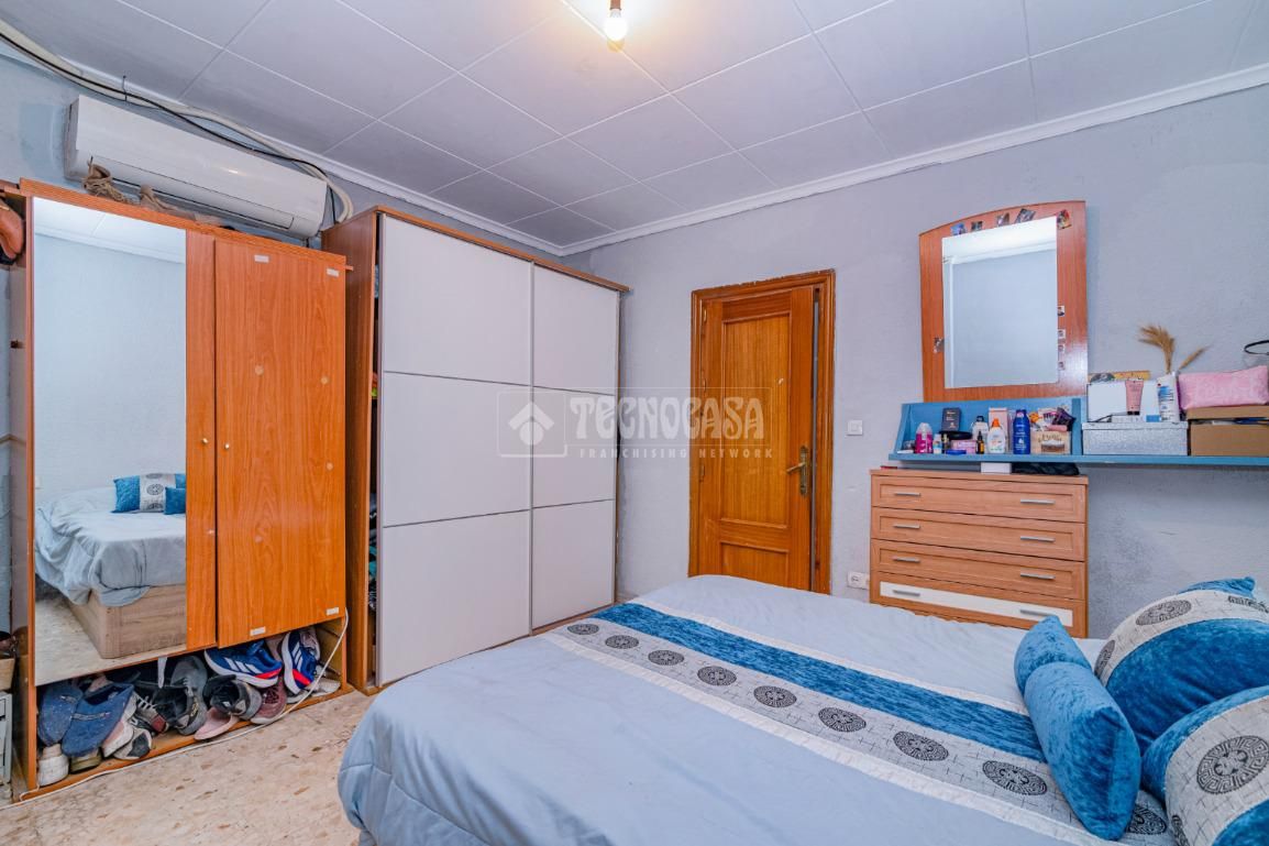 Bedroom of Single-family semi-detached for sale in Peligros  with Air Conditioner and Terrace