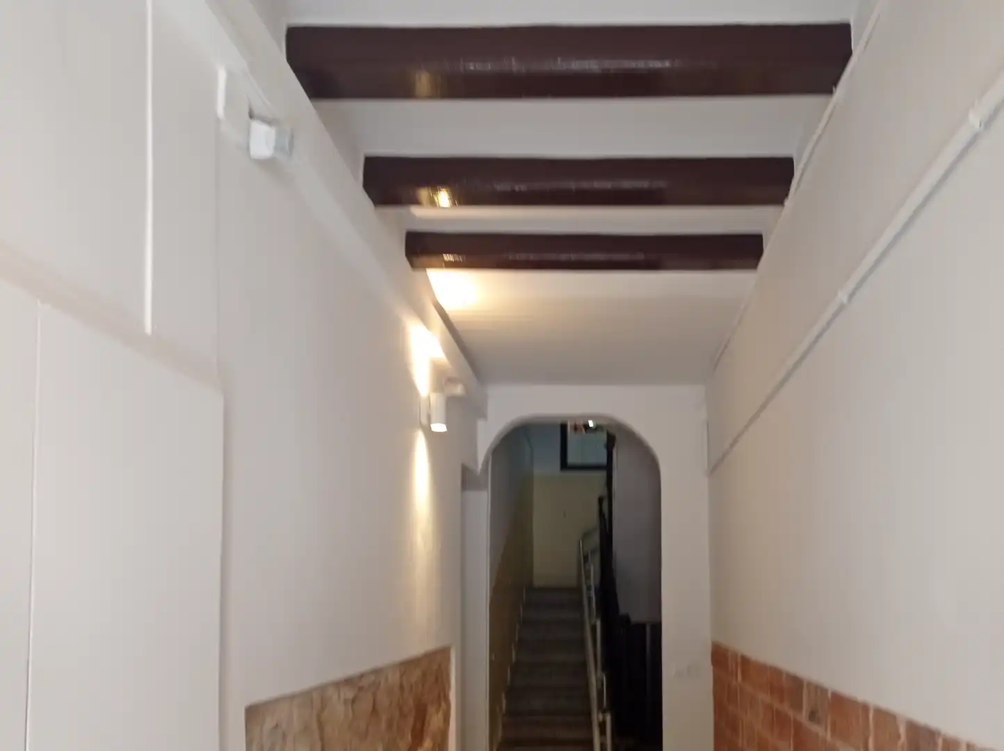 Flat for sale in Barcelona  with Air Conditioner, Balcony and Alarm