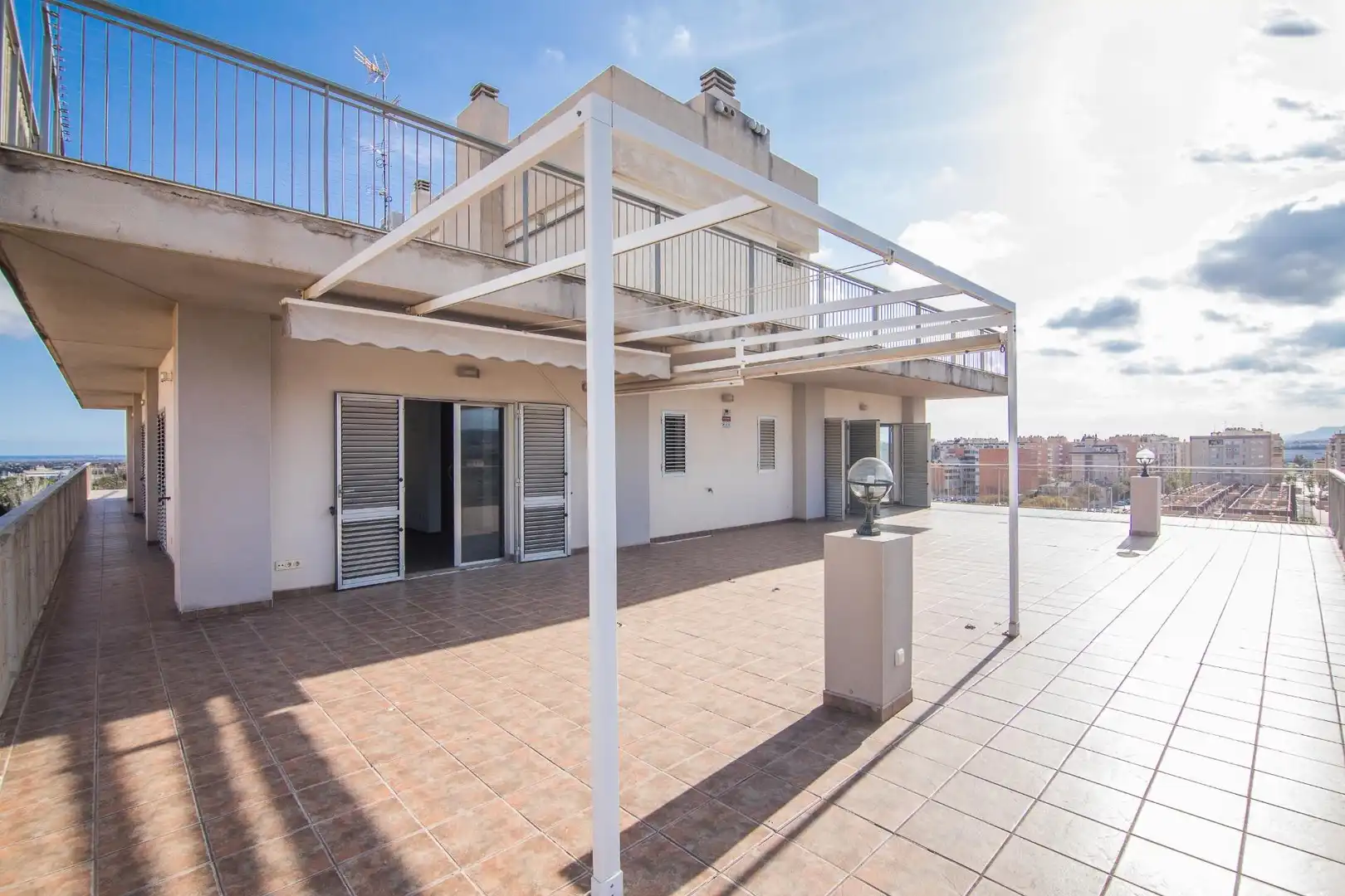 Terrasse von Dachboden zum Verkauf in Elche / Elx mit Klimaanlage, Heizung und Terrasse