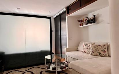 Living room of Flat for sale in  Madrid Capital  with Air Conditioner