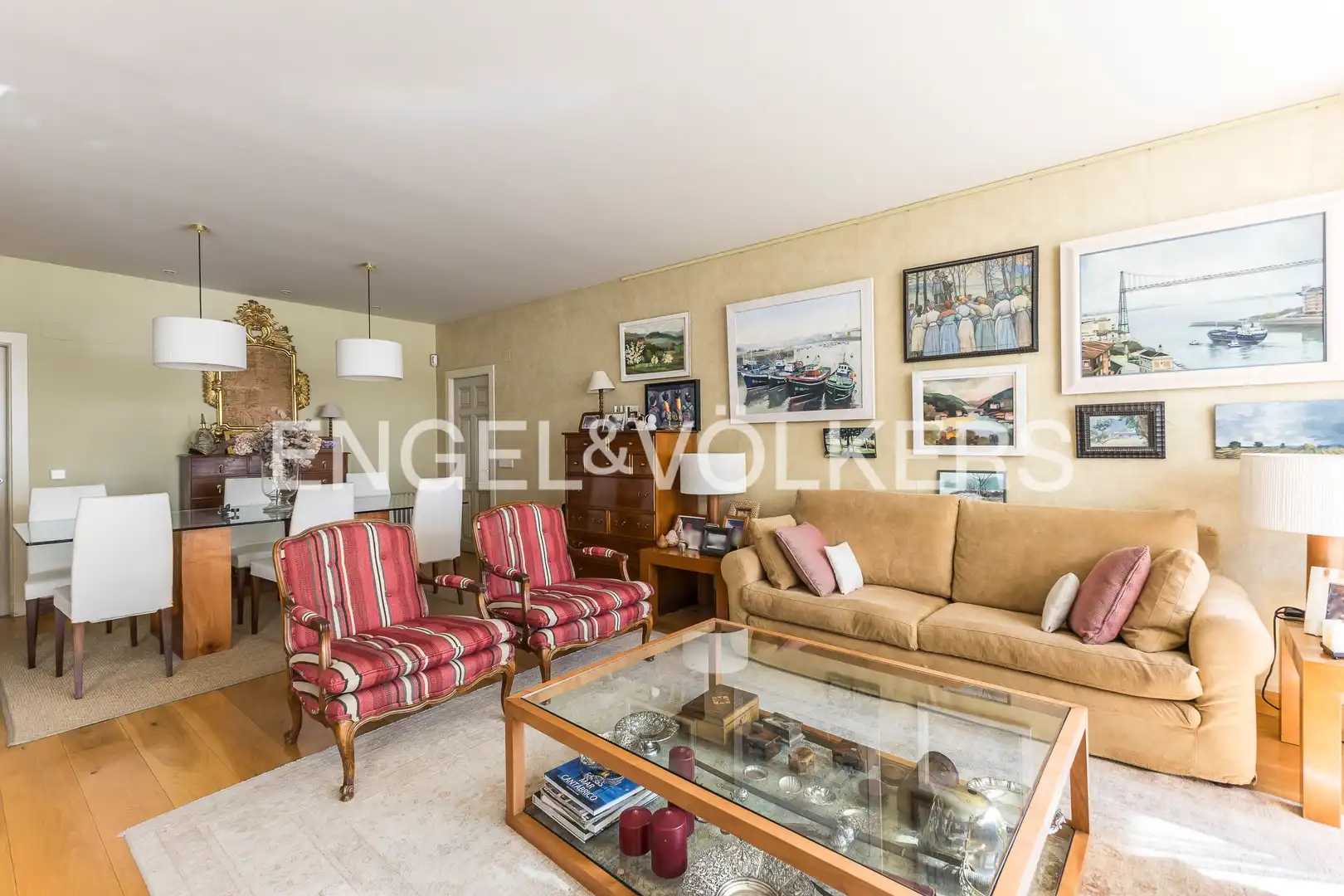 Vista exterior de Piso en venta en Chamartín