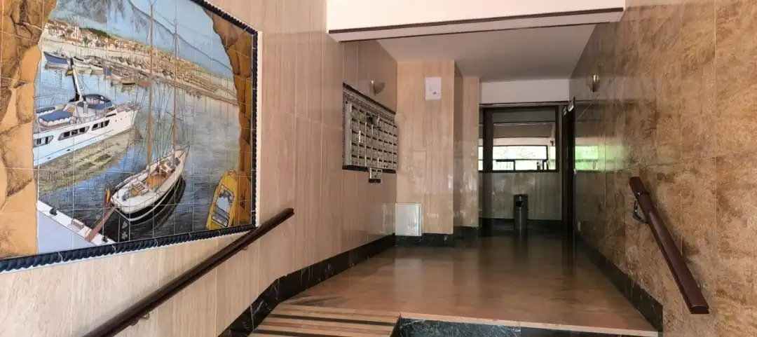 Planta baja en venta en Marbella con Terraza, Piscina y Amueblado