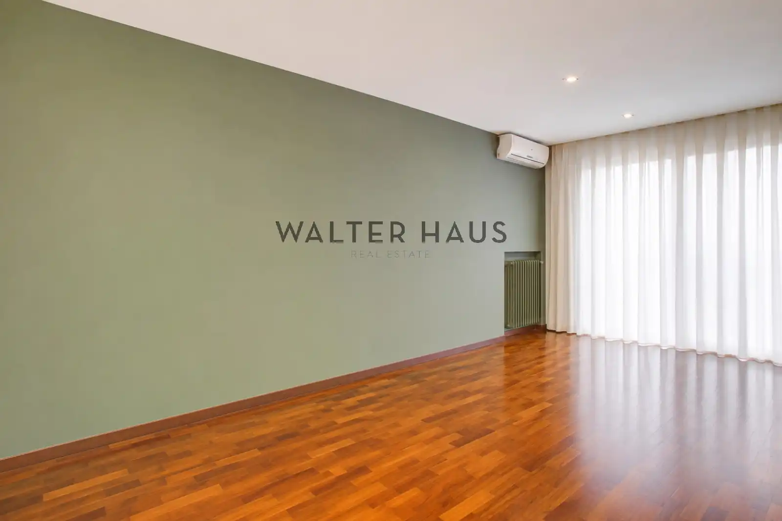 Piso en venta en Barcelona con Aire acondicionado y Balcón