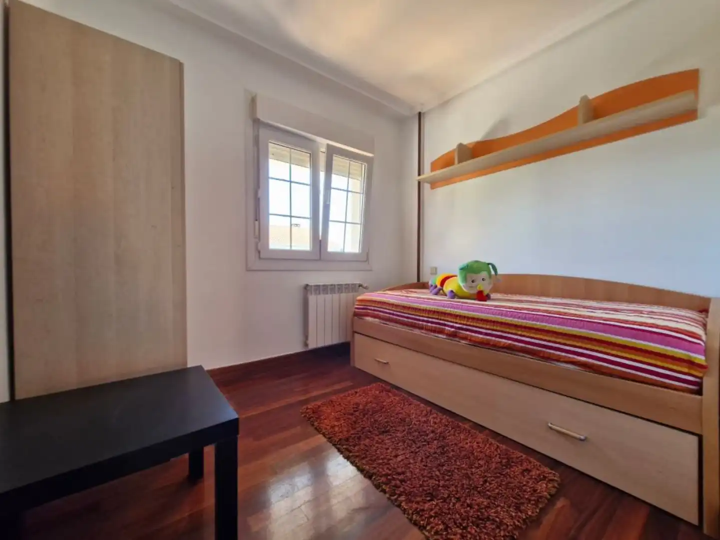 Schlafzimmer von Einfamilien-Reihenhaus zur Miete in Polanco mit Heizung, Privatgarten und Terrasse