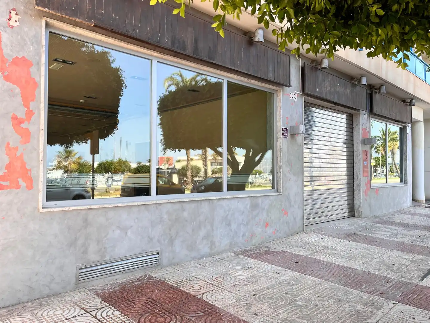 Local comercial en venda a Avenida Antonio Machado 33, imagen 2
