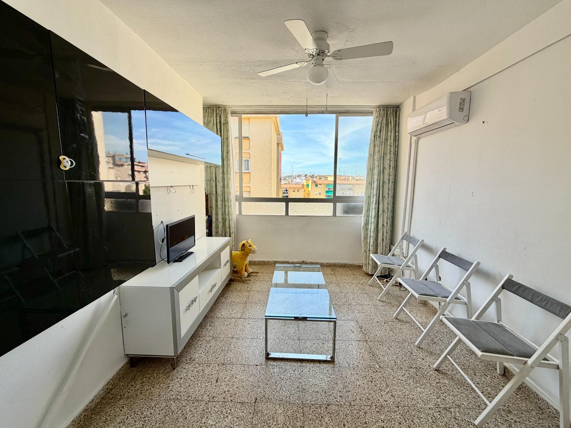 Sala d'estar de Pis en venda en Estepona amb Aire condicionat