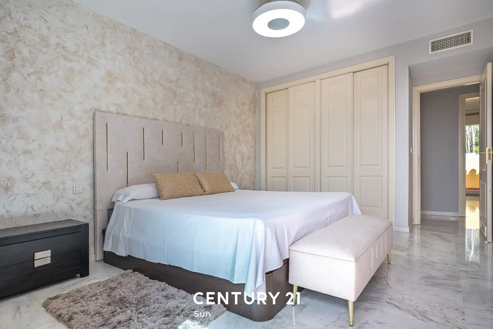 Bedroom of Attic for sale in Marbella  with Air Conditioner, Heating and Terrace