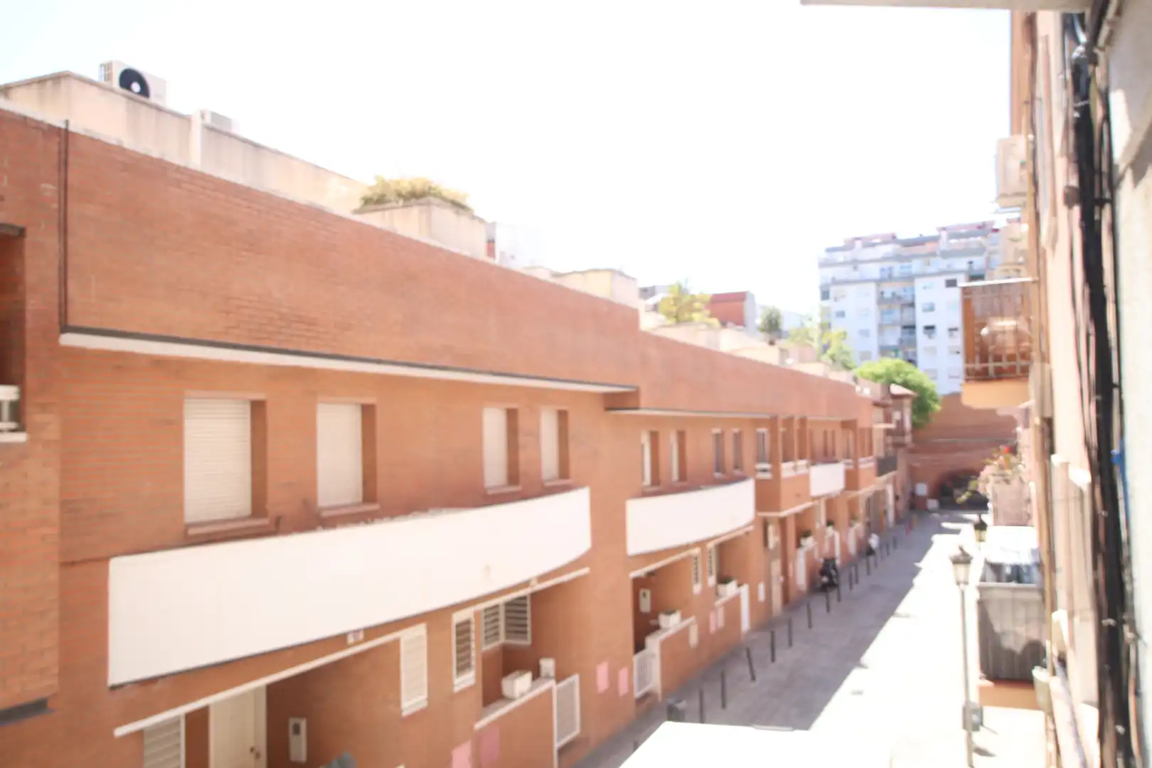 Exterior view of Flat for sale in L'Hospitalet de Llobregat  with Air Conditioner, Heating and Parquet flooring