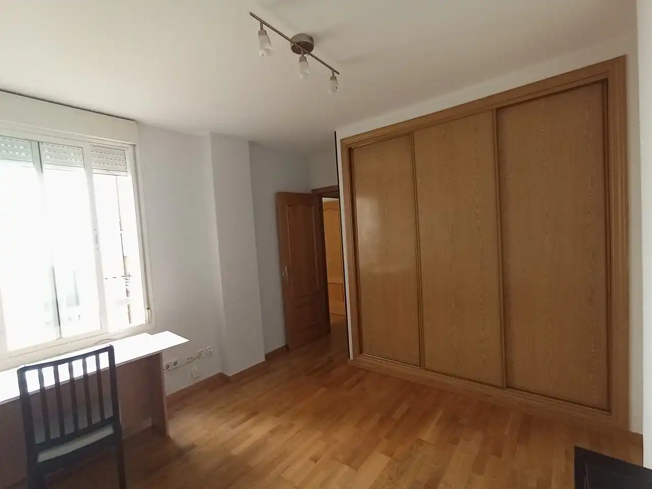 Schlafzimmer von Wohnung zur Miete in Parla mit Heizung, Parkett und Ofen