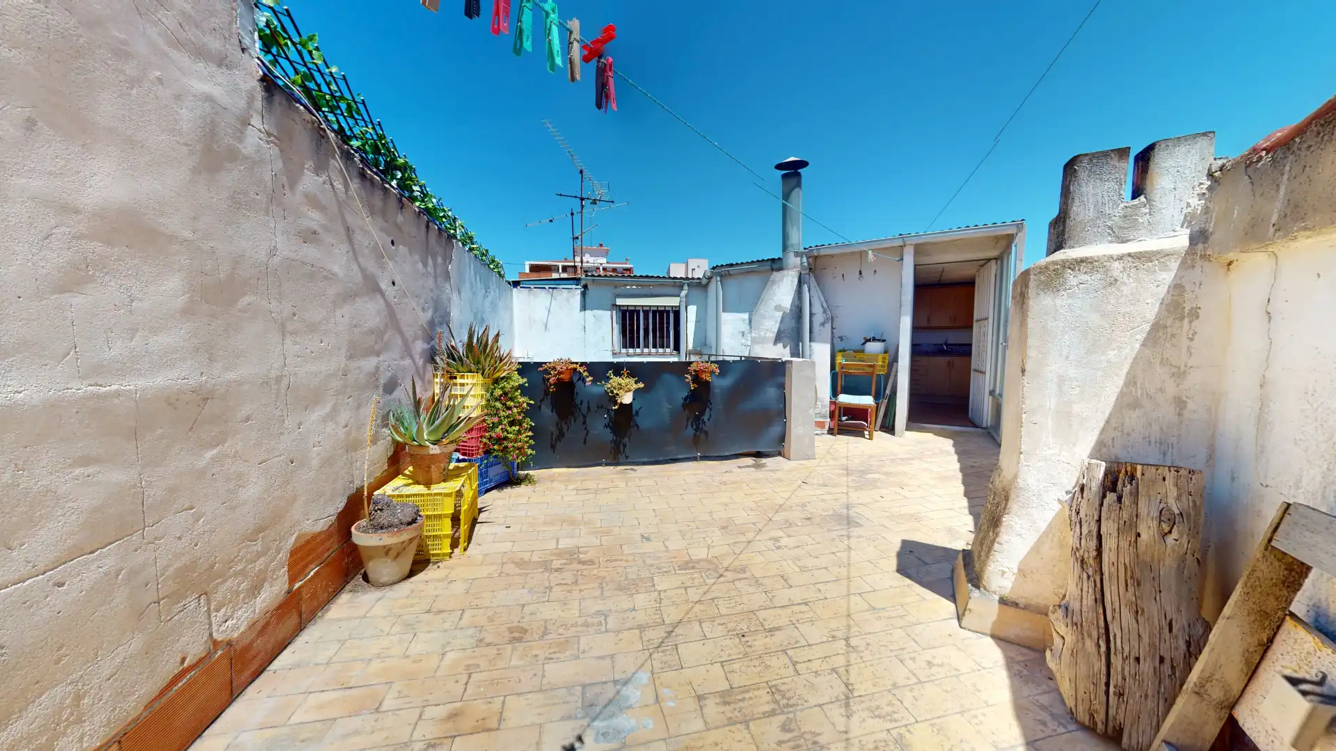 Vista exterior de Piso en venta en Villena con Terraza y Balcón