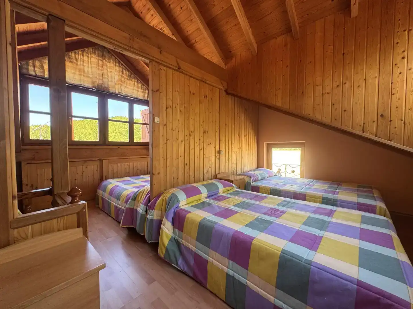 Dormitori de Casa o xalet en venda en Cea amb Jardí privat i Piscina