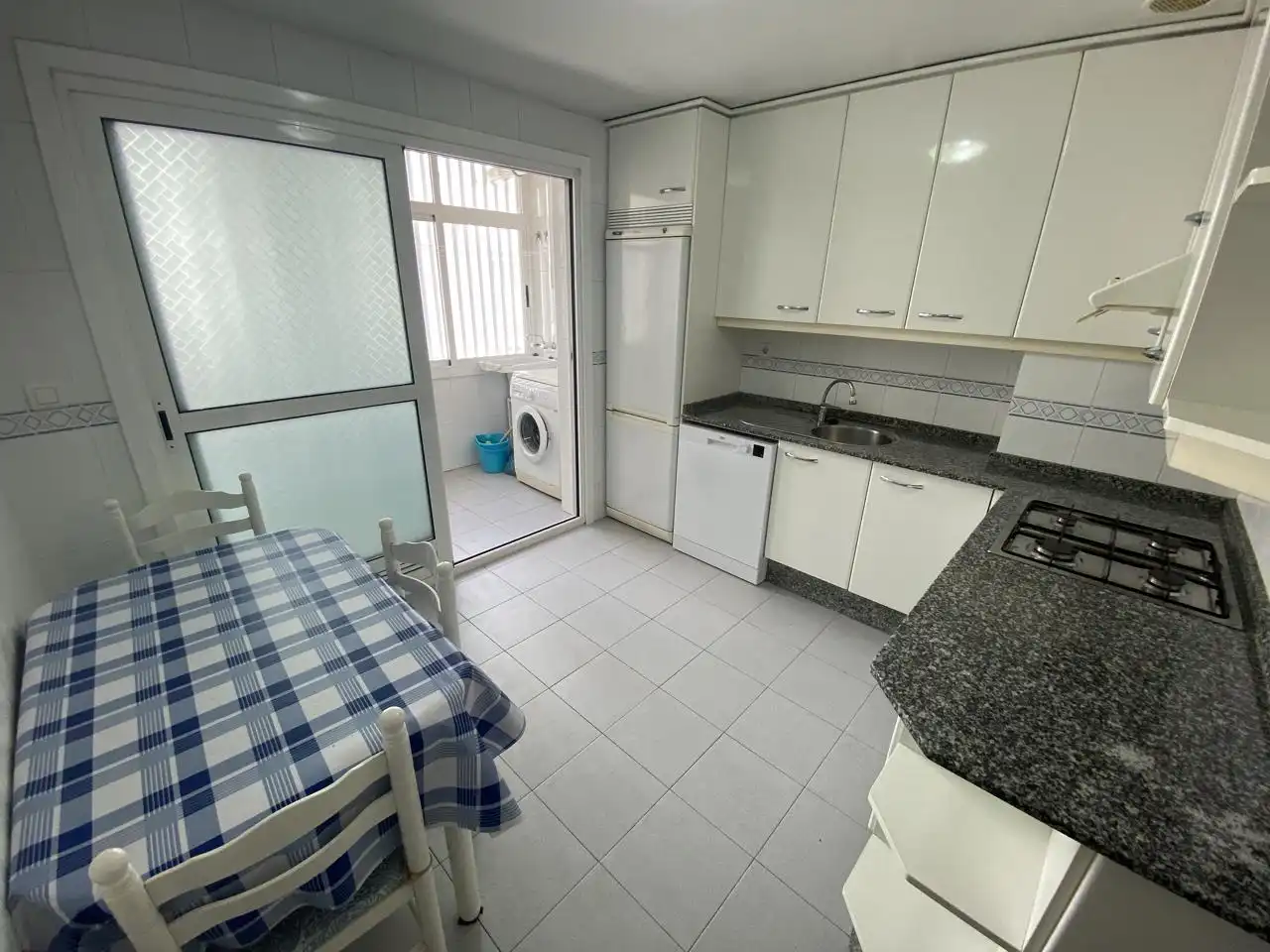 Cocina de Piso de alquiler en A Coruña Capital  con Calefacción y Amueblado