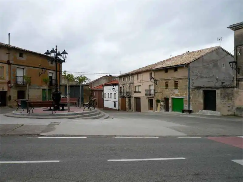 Vista exterior de Casa adosada en venta en Zarratón