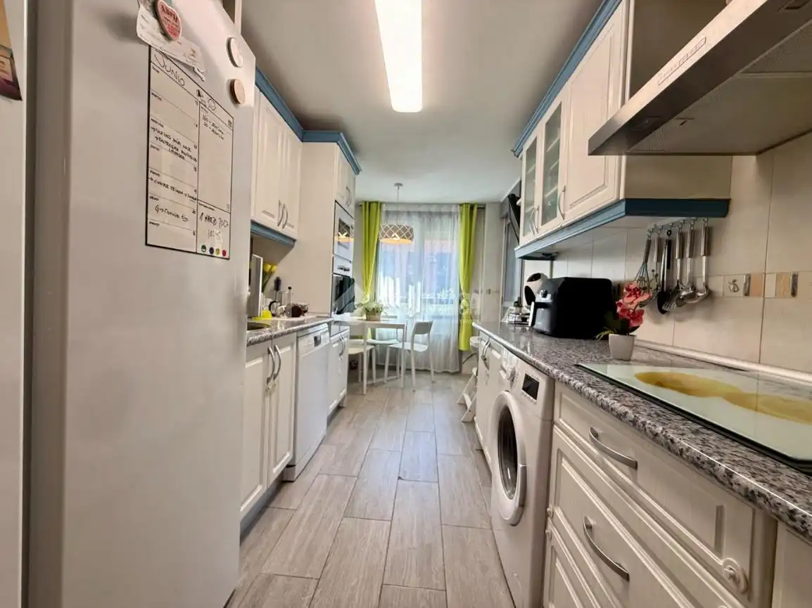 Cocina de Piso en venta en Alovera con Aire acondicionado, Calefacción y Terraza