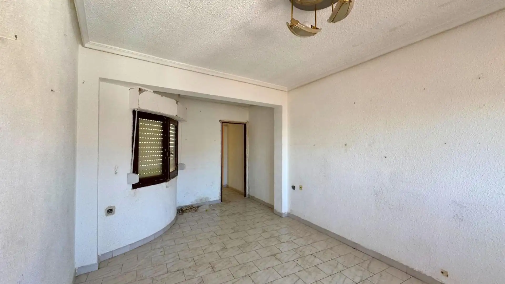 Piso en venta en Elda con Balcón