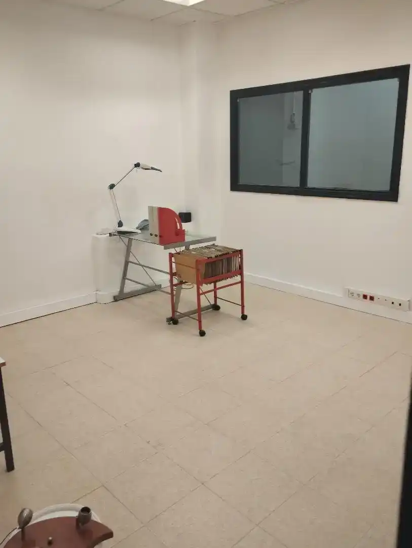 Exterior view of Commercial properties for rent in Gines  with Air Conditioner