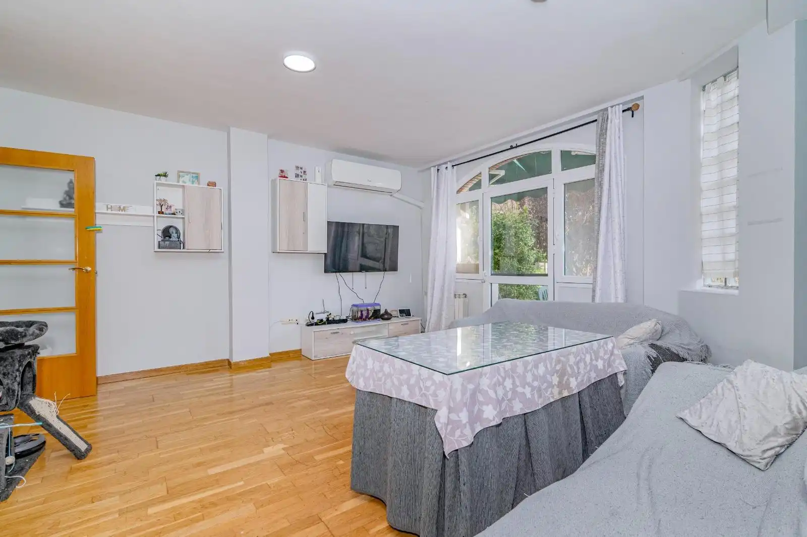 Living room of Flat for sale in Atarfe  with Heating, Private garden and Terrace