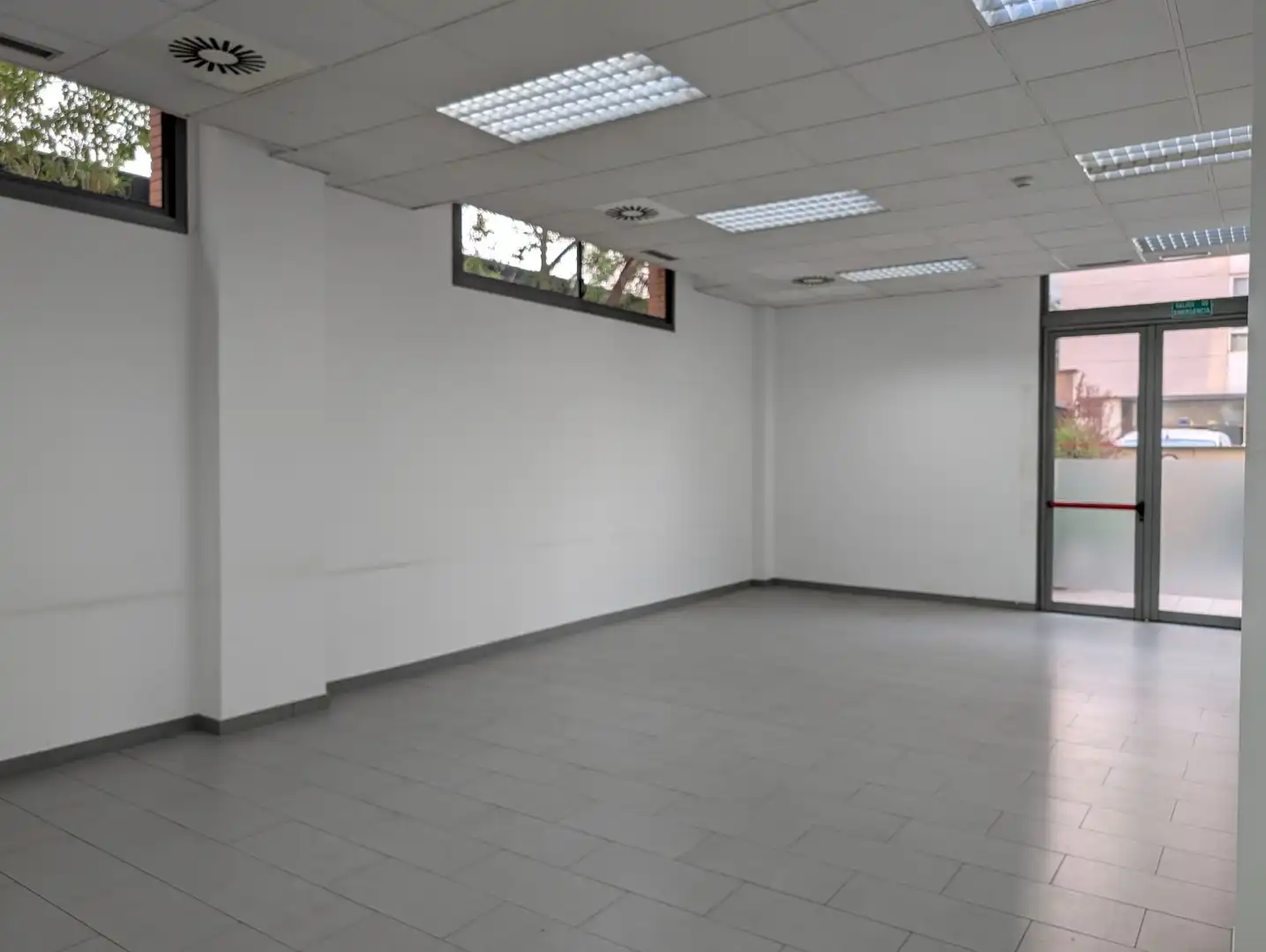 Oficina de lloguer en Sant Just Desvern amb Aire condicionat i Calefacció