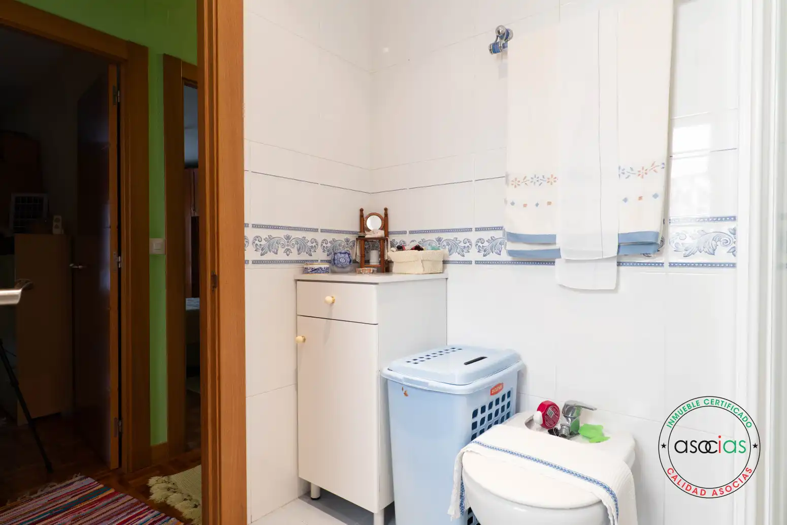 Baño de Piso en venta en Gijón  con Calefacción y Parquet