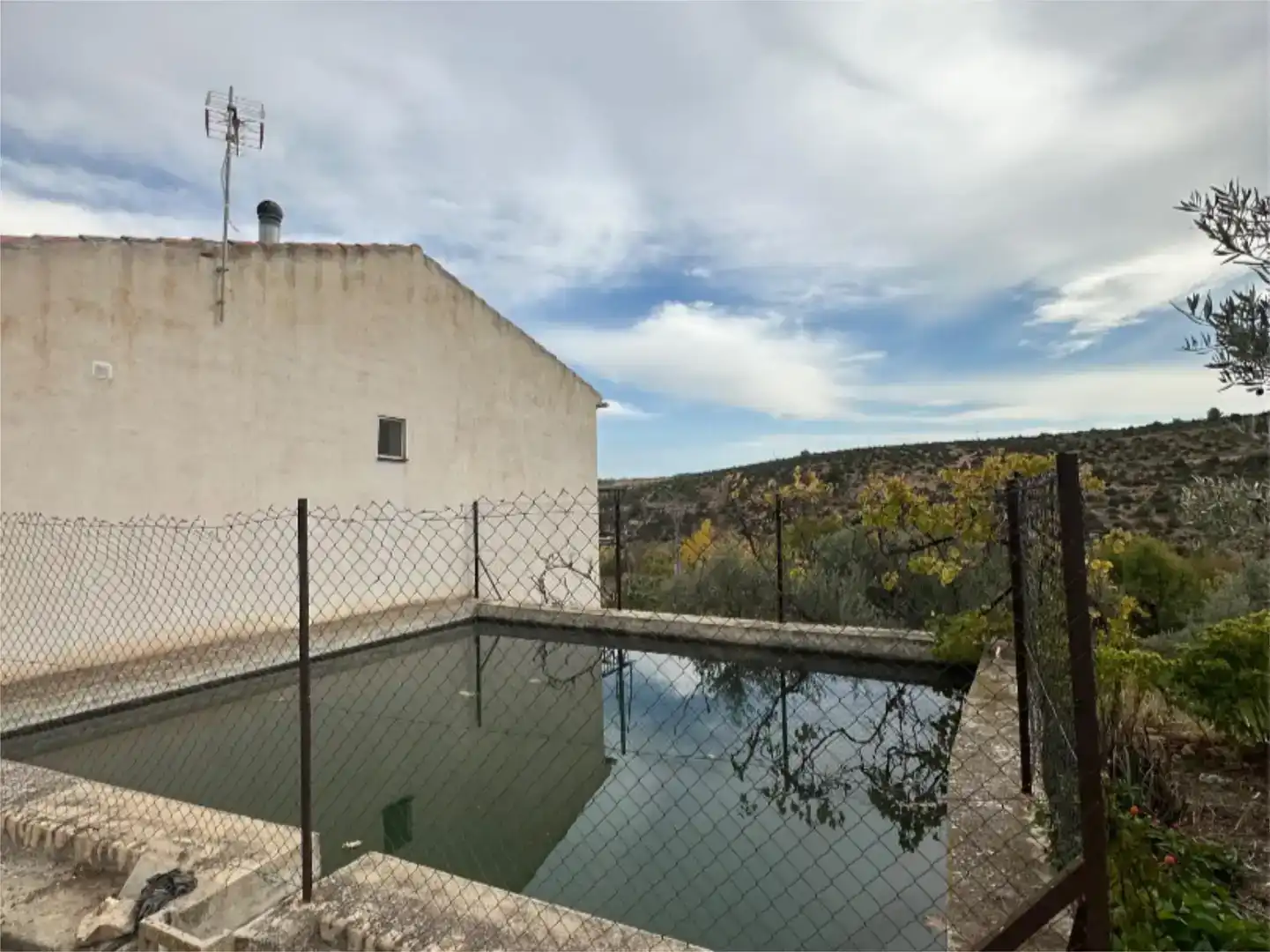 Piscina de Pis en venda en Yeste amb Piscina i Balcó