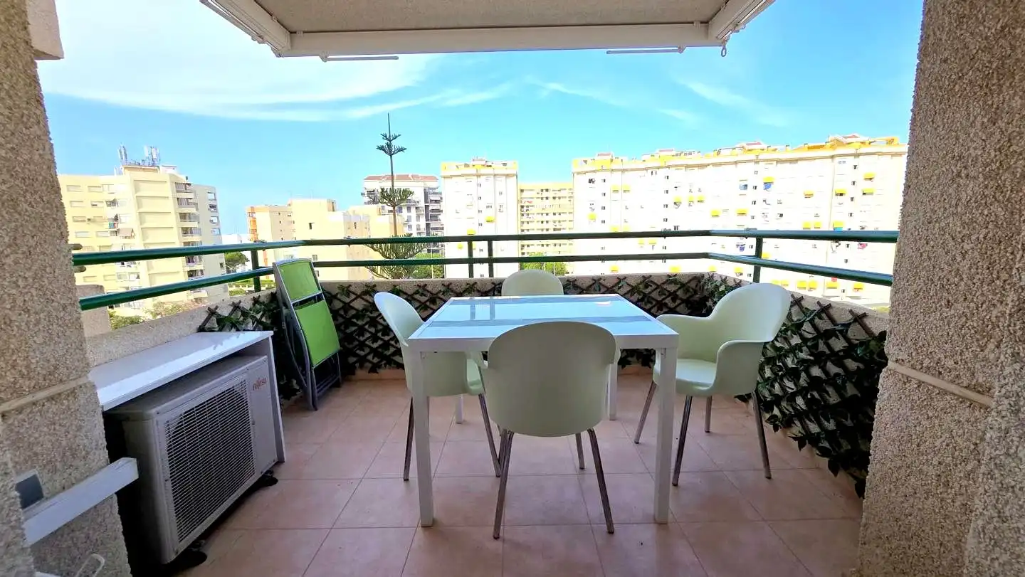 Terrassa de Apartament de lloguer en Gandia amb Aire condicionat, Parquet i Terrassa