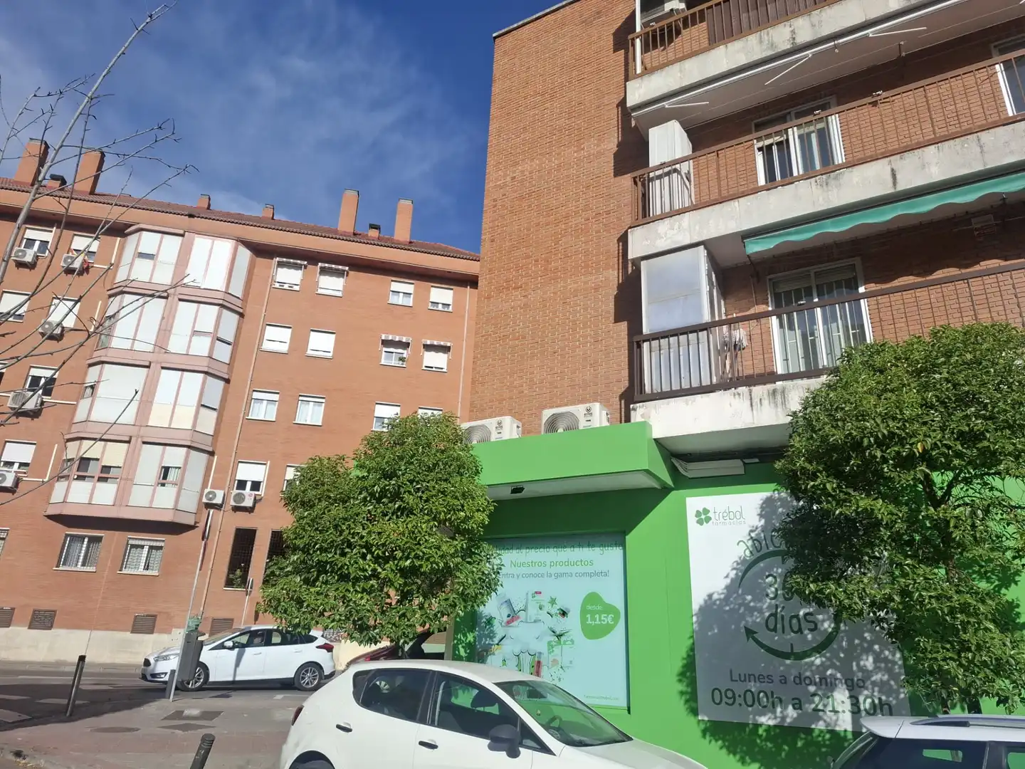 Vista exterior de Pis en venda en Madrid amb Calefacció, Parquet i Terrassa