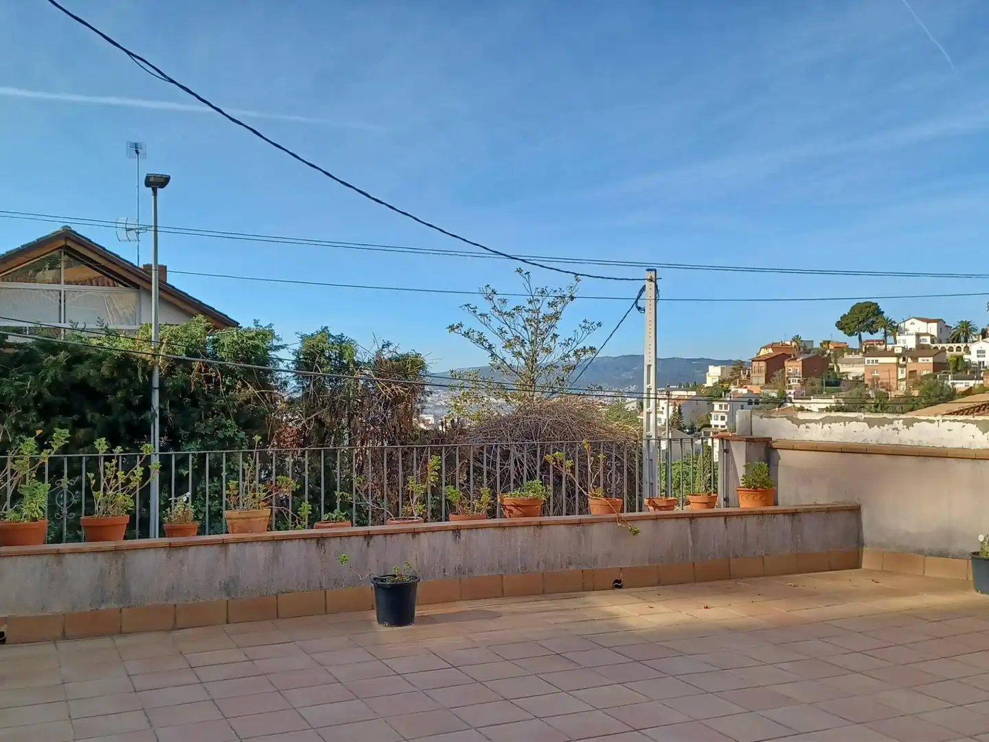Casa amb terrassa en venda a La Miranda, imagen 2