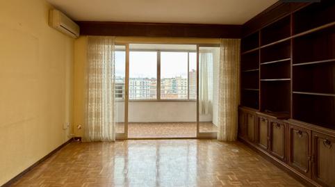 Foto 4 de Piso en venta en Entre Arroyos, 1, Media Legua,  Madrid Capital