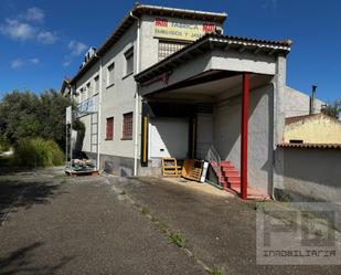 Vista exterior de Nau industrial de lloguer en Muñogalindo