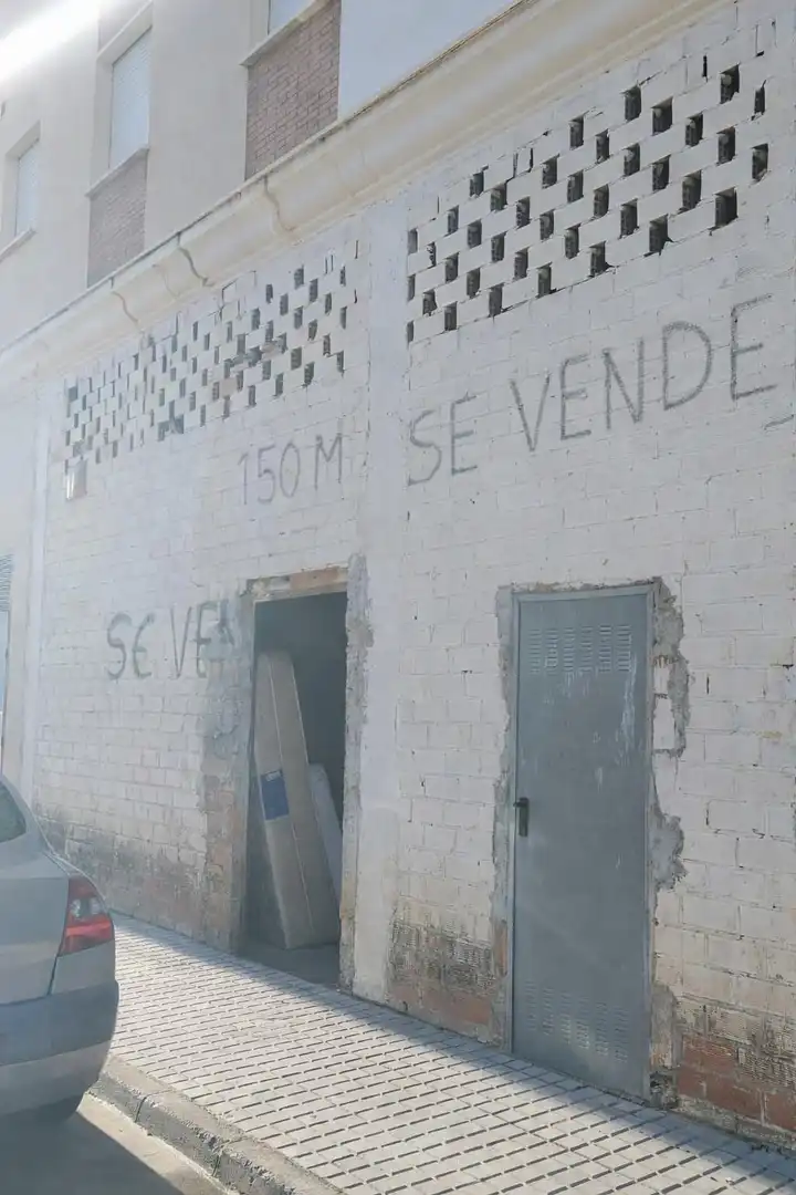 Business premises for sale in La Carlota