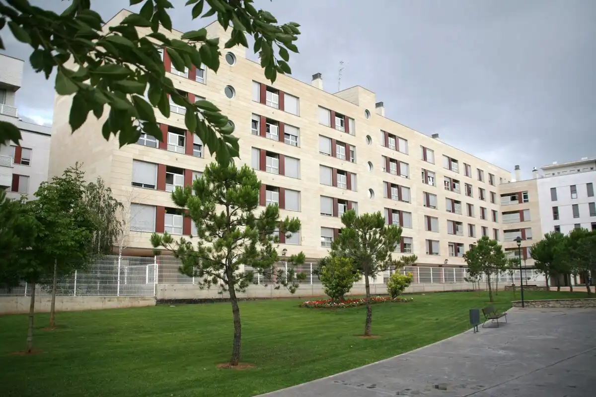 Außenansicht von Garage zum Verkauf in  Logroño