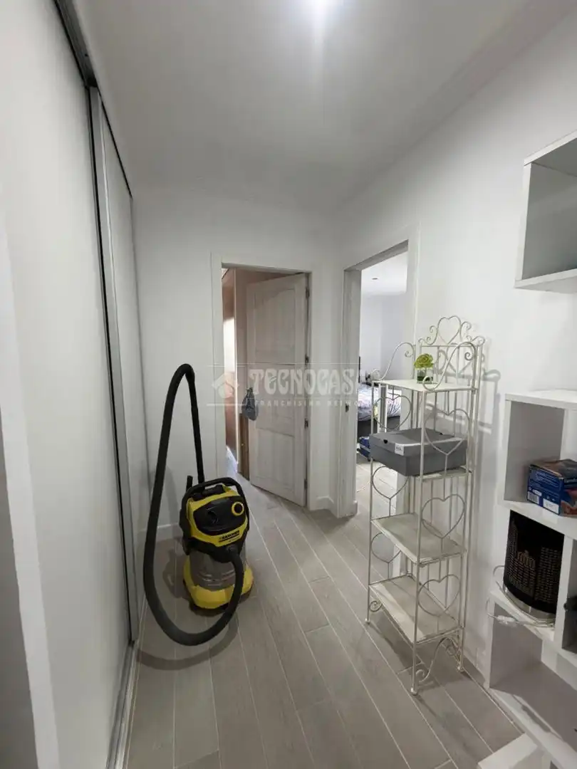 Country homes for sale in Utrera  with Air Conditioner, Heating and Private garden