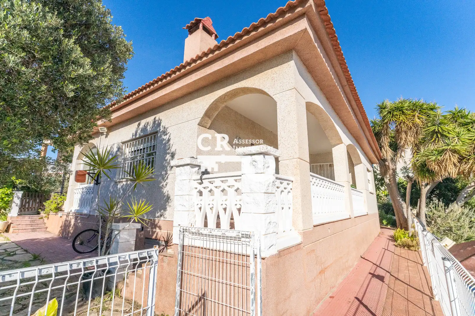Vista exterior de Casa o chalet en venta en Cunit con Calefacción, Jardín privado y Terraza