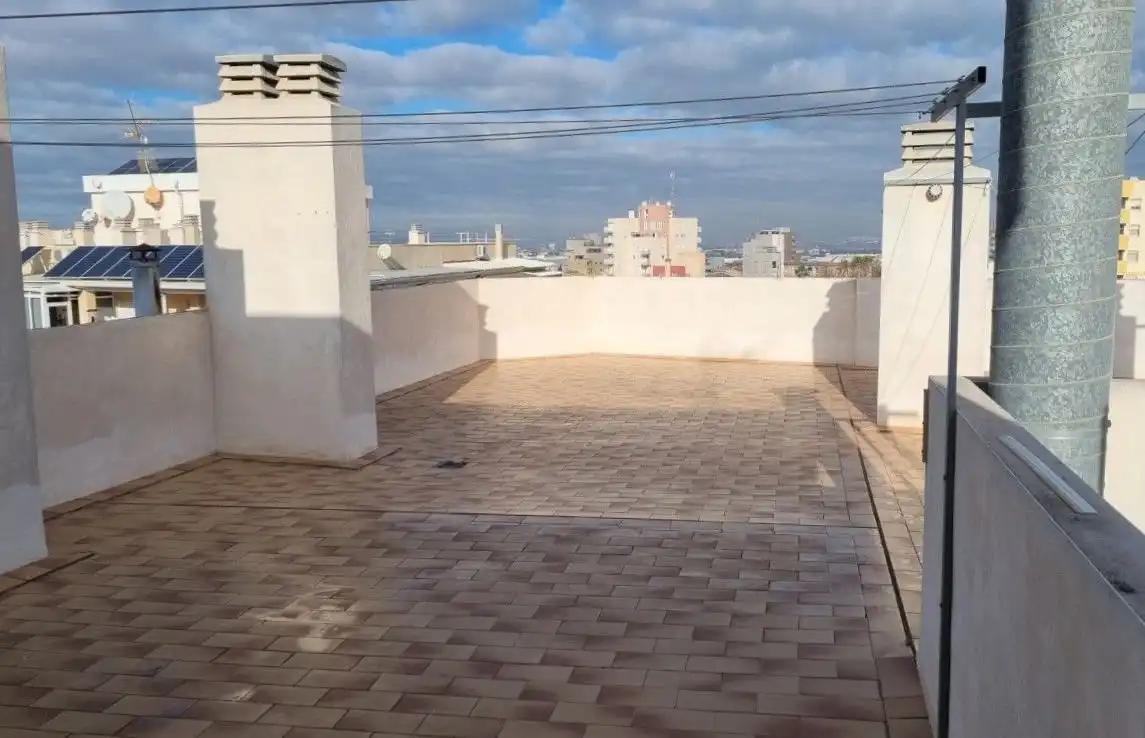Terraza de Apartamento de alquiler en Torrevieja con Balcón y Internet