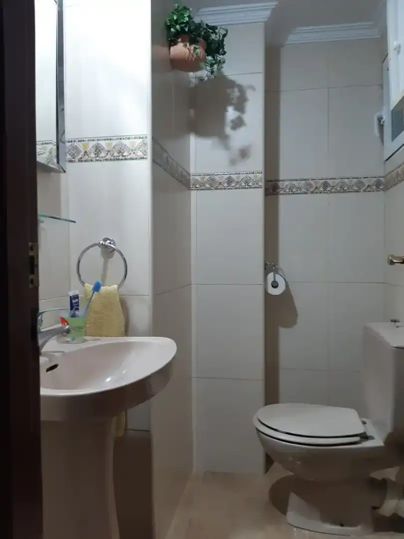 Baño de Piso para compartir en L'Olivereta