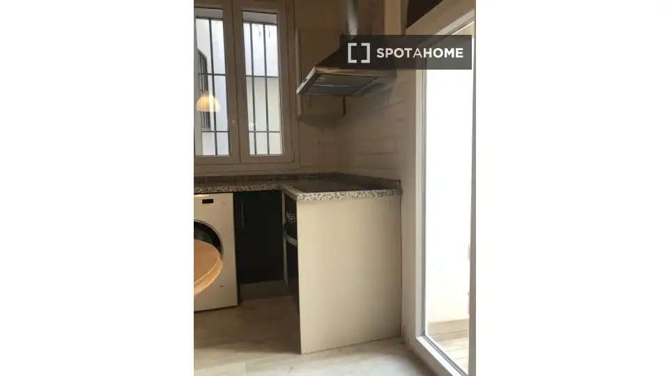 Room in San Matías - Realejo