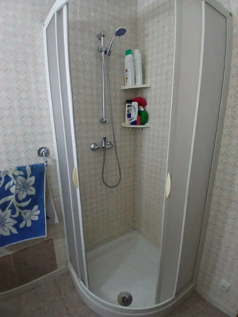 Room in Calle Florian Rey, 31, La Almunia de Doña Godina