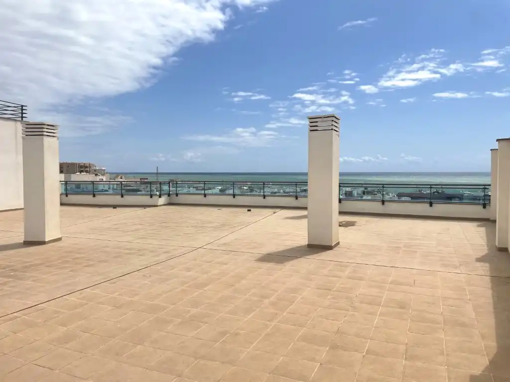Terraza de Ático en venta en Garrucha con Jardín privado, Terraza y Piscina comunitaria